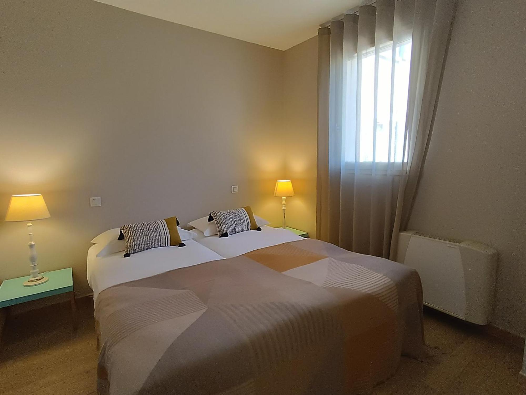 Hotel La Bastide D'Iris Vagnas ภายนอก รูปภาพ