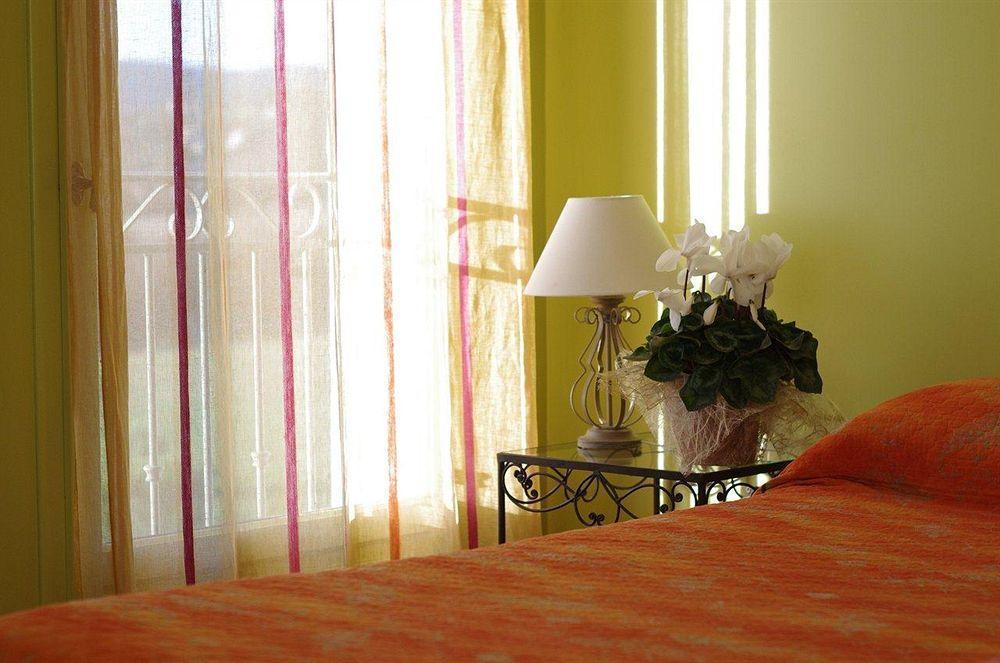 Hotel La Bastide D'Iris Vagnas ภายนอก รูปภาพ