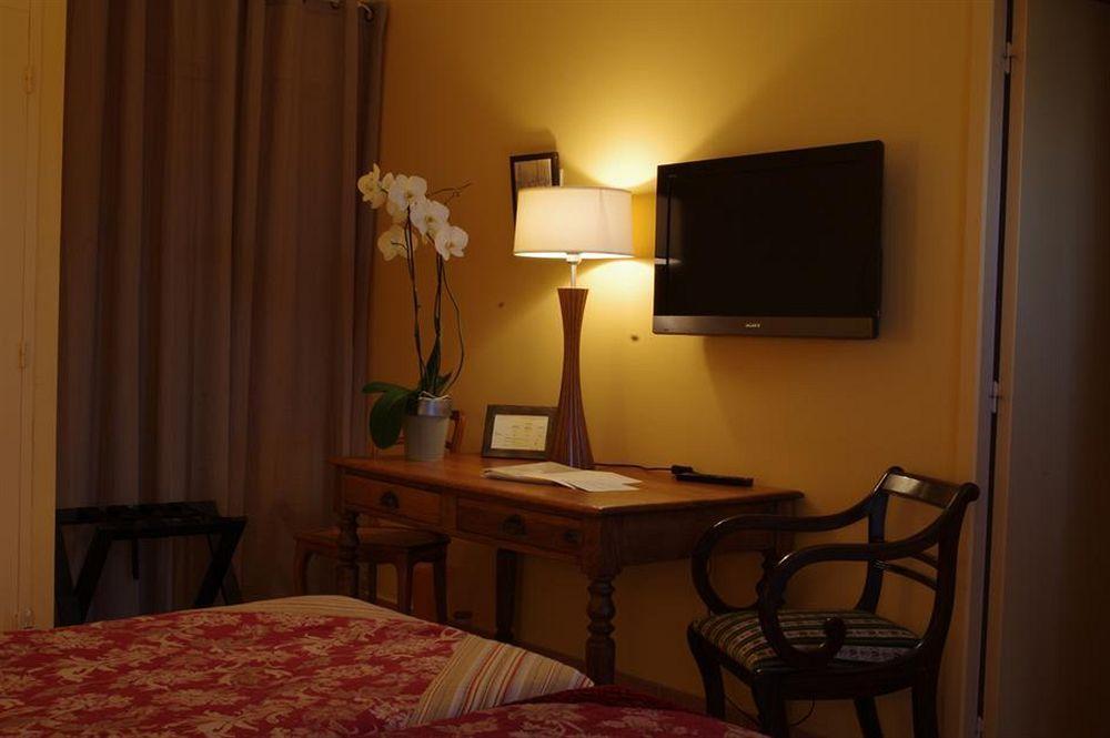 Hotel La Bastide D'Iris Vagnas ภายนอก รูปภาพ